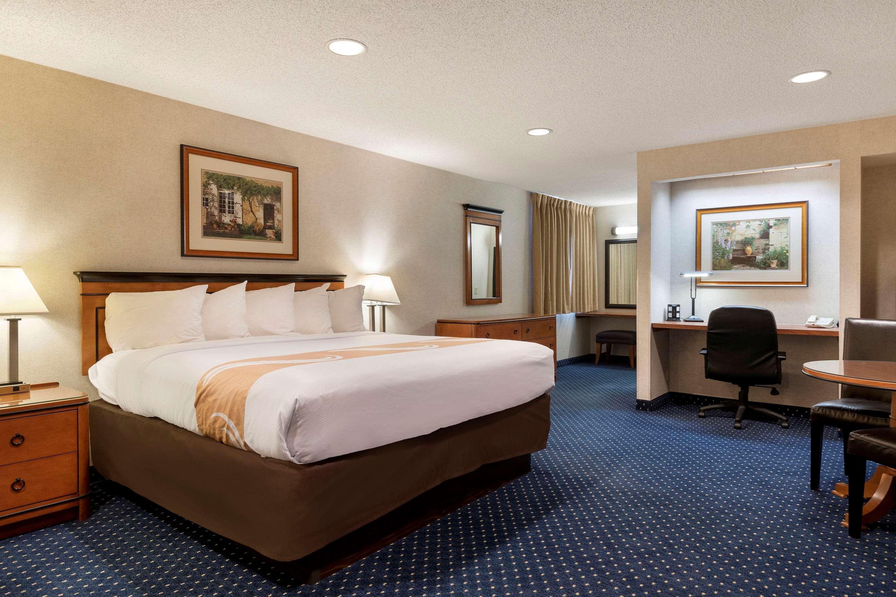 Quality Inn Auburn Hills - Detroit North Eksteriør billede