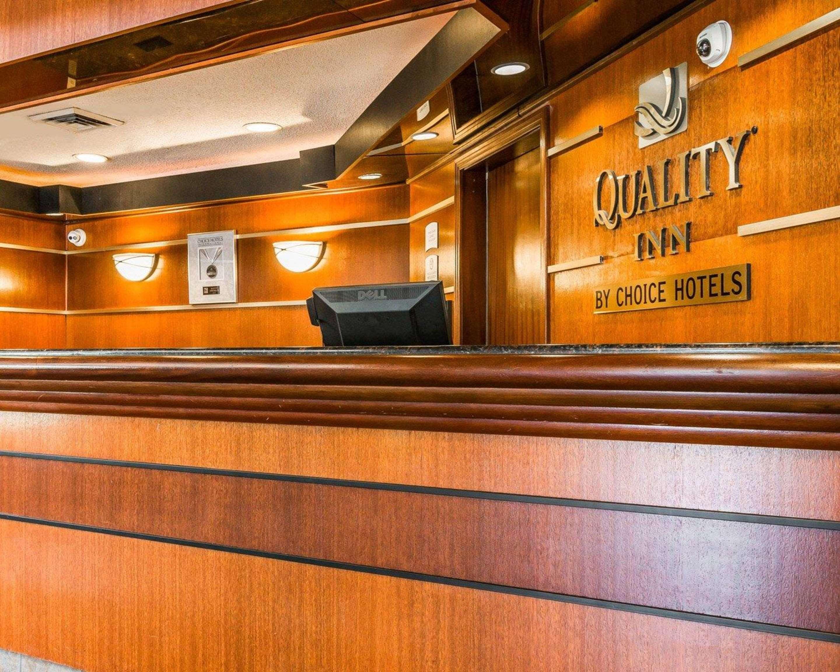 Quality Inn Auburn Hills - Detroit North Eksteriør billede
