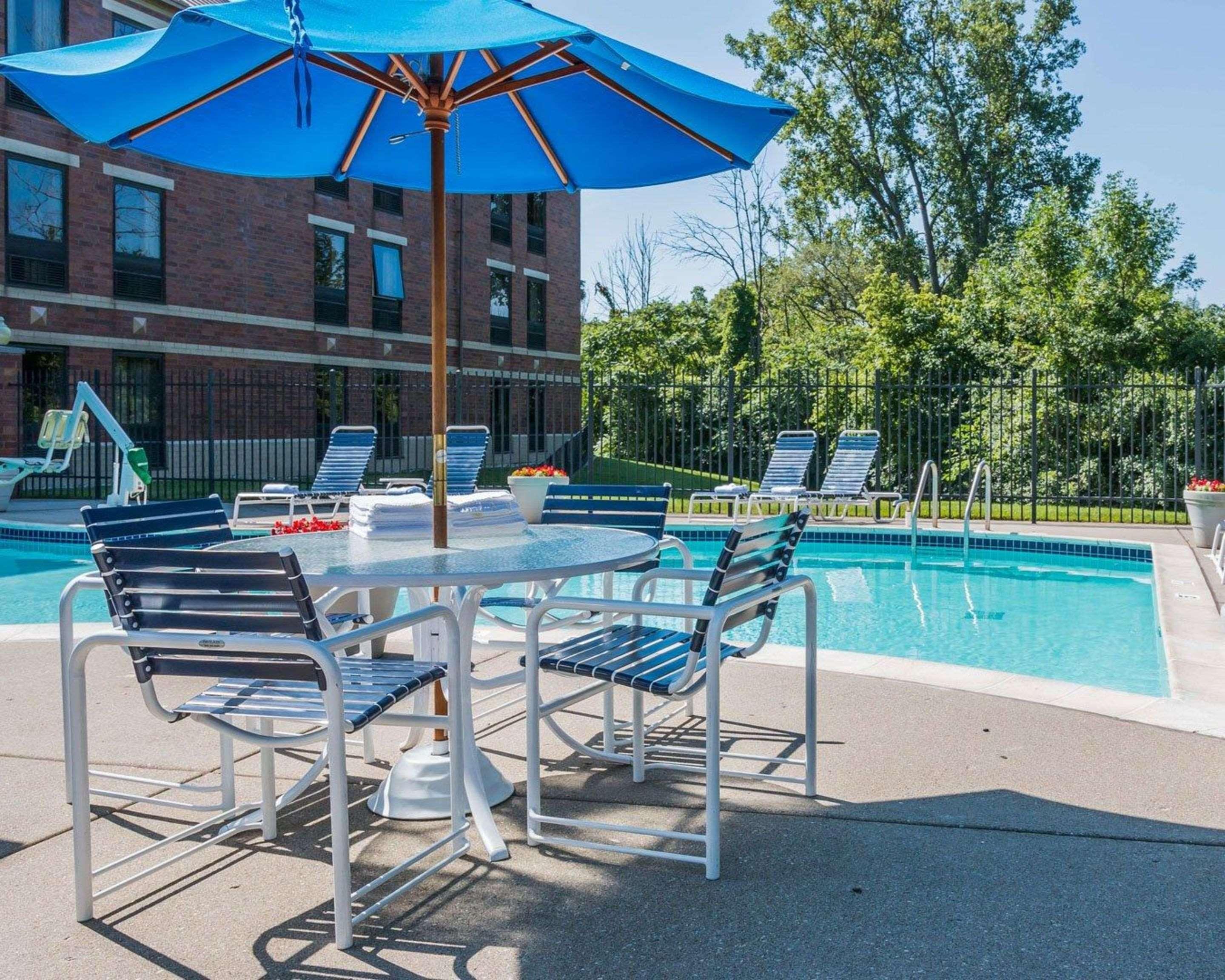 Quality Inn Auburn Hills - Detroit North Eksteriør billede