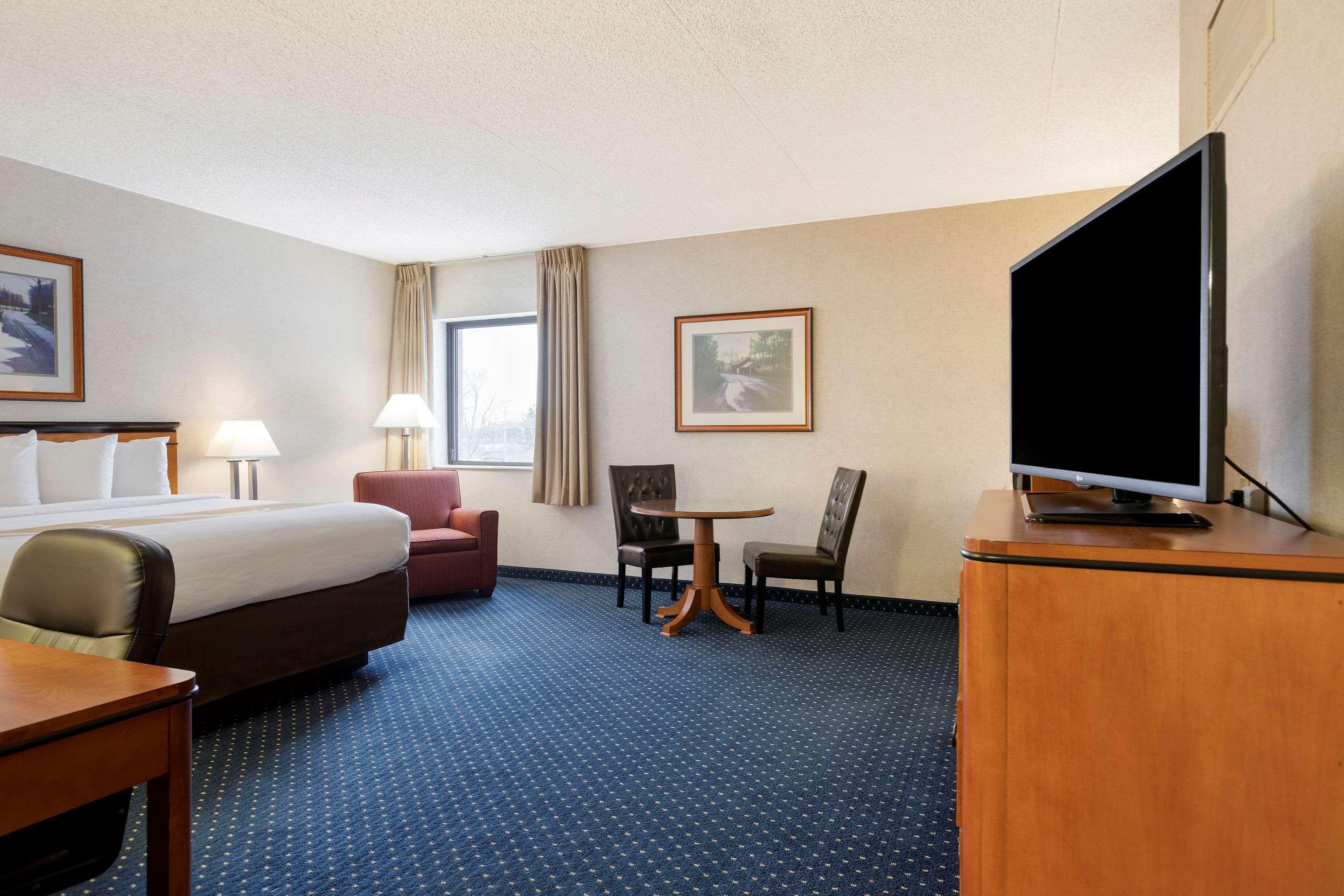 Quality Inn Auburn Hills - Detroit North Eksteriør billede